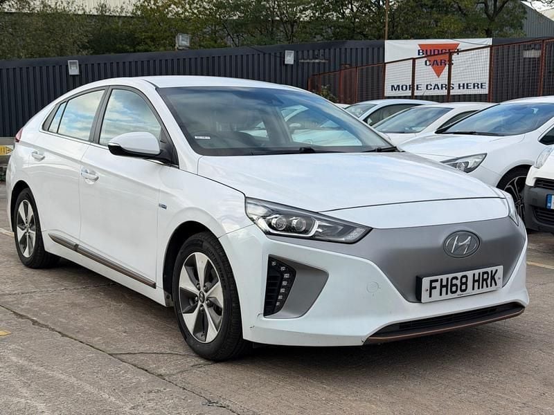 White Used 2018 Hyundai Ioniq Premium Sedan | £4,650 (Good price) - Image 1/4