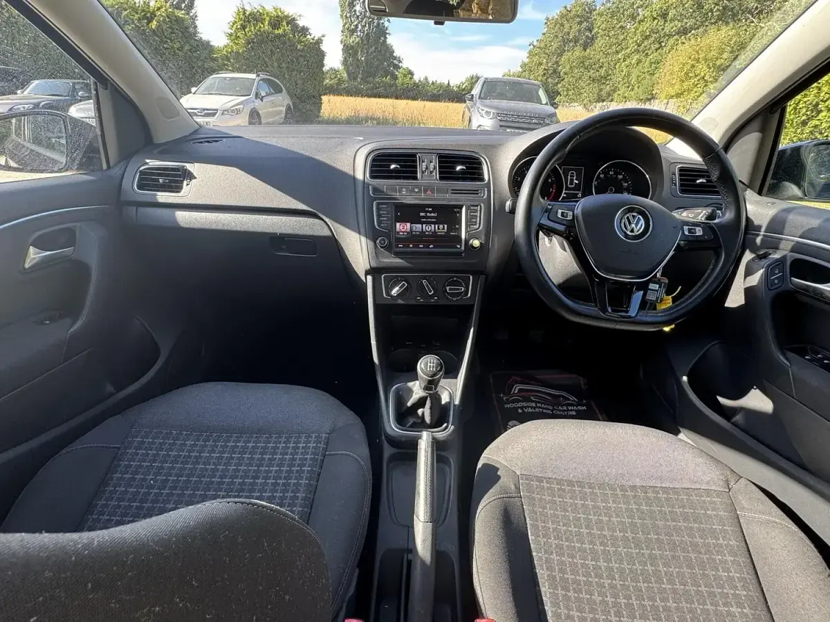 Used VW Polo SE 75 HP (55 kW) 2016 Black Hatchback