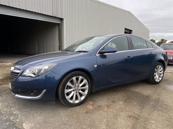 Blue Used 2017 Vauxhall Insignia Elite Hatchback | £6,789 (Good price) - Image 1/1