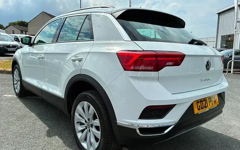 Used VW T-Roc SE 110 HP (80 kW) 2021 SUV