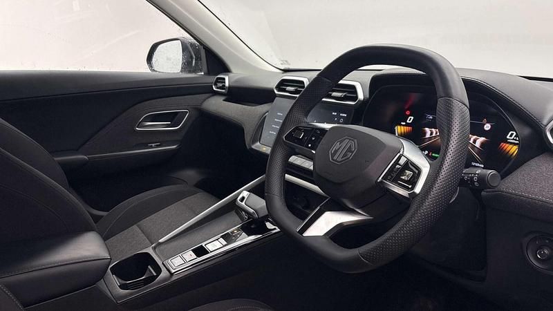 Used MG ZS SE 196 HP (144 kW) 2025 Black SUV