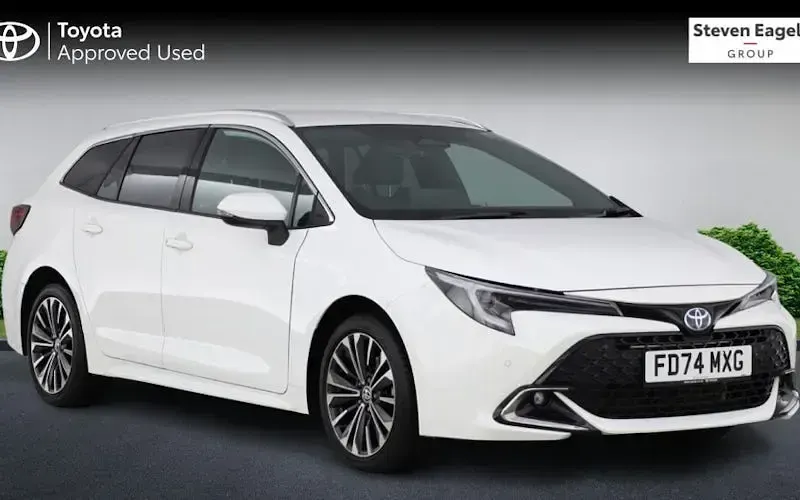 Second-hand Toyota Corolla Design 140 CP (102 kW) 2026 Break