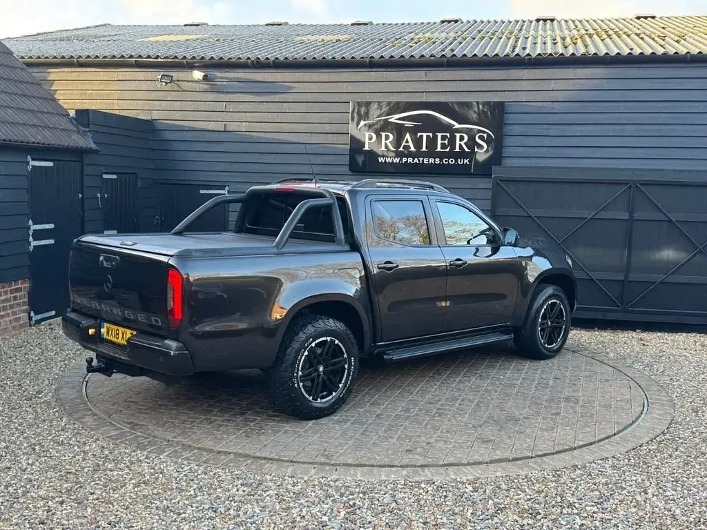 Used Mercedes X250 2018 Black Pickup