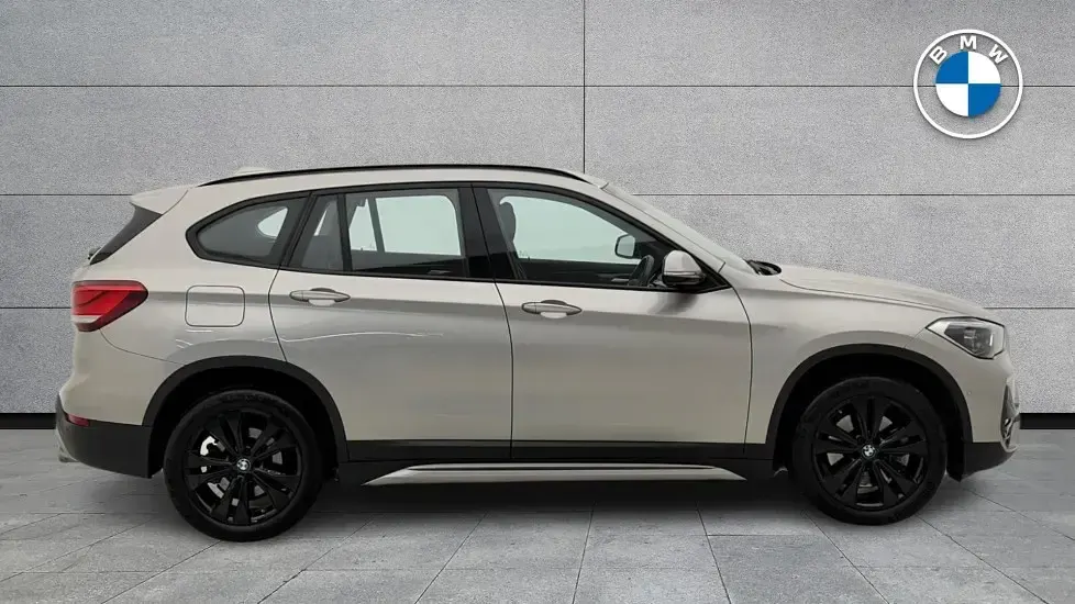 Used BMW X1 Sport Line 176 HP (129 kW) 2022 Silver SUV