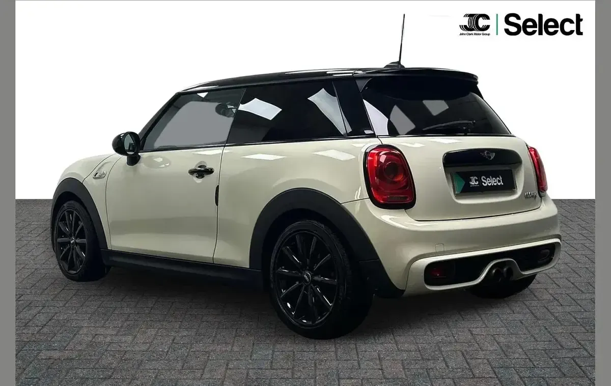 Used Mini Cooper S 188 HP (138 kW) 2016 White Hatchback