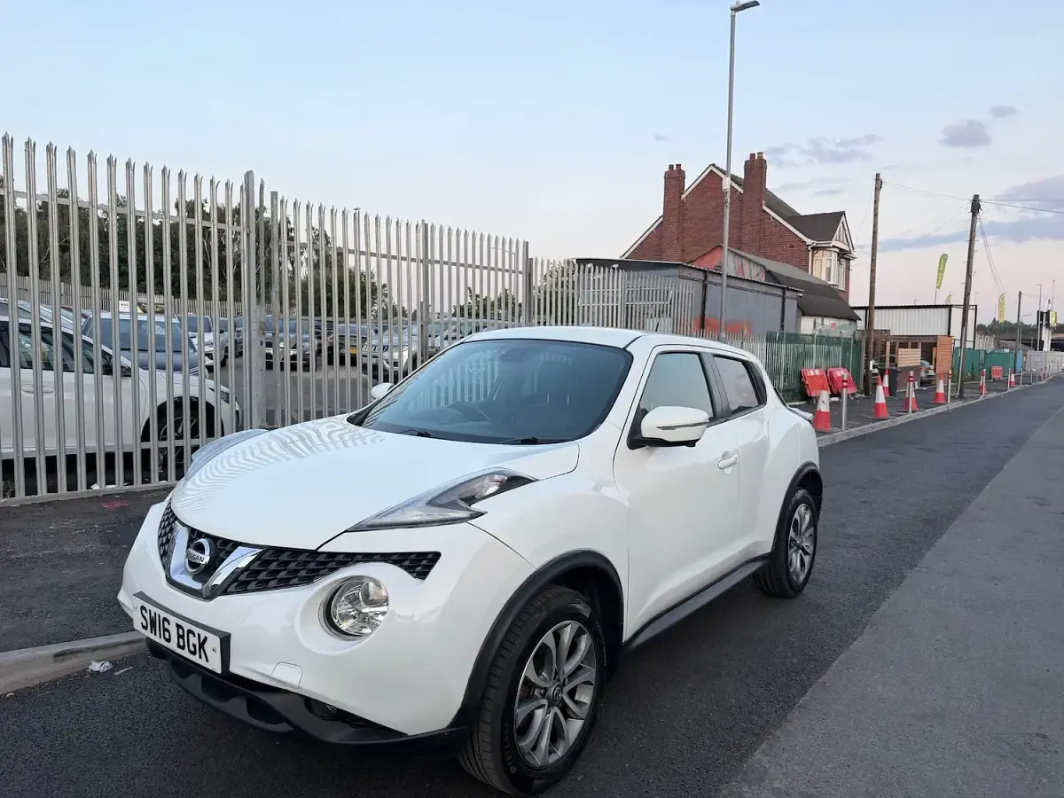 Used Nissan Juke Tekna 2016 White SUV