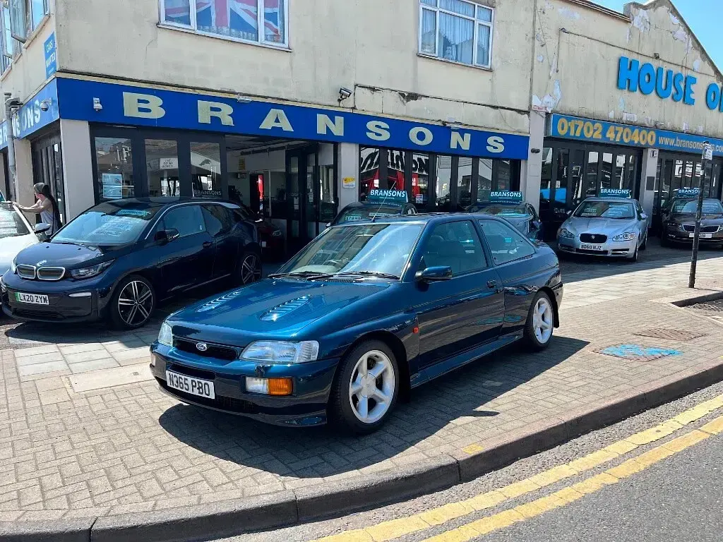 Used Ford Escort 1996 Blue Hatchback