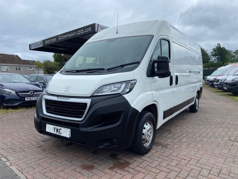 Used Peugeot Boxer 140 HP (102 kW) 2021 White Van