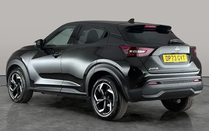 Used Nissan Juke N-Connecta 114 HP (83 kW) 2023 Black SUV