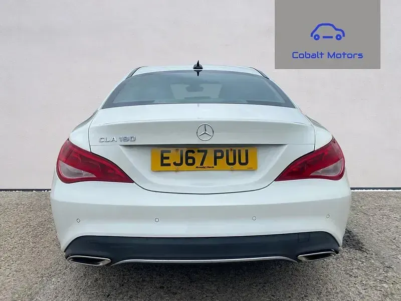 Used Mercedes CLA180 122 HP (89 kW) 2017 White Coupe