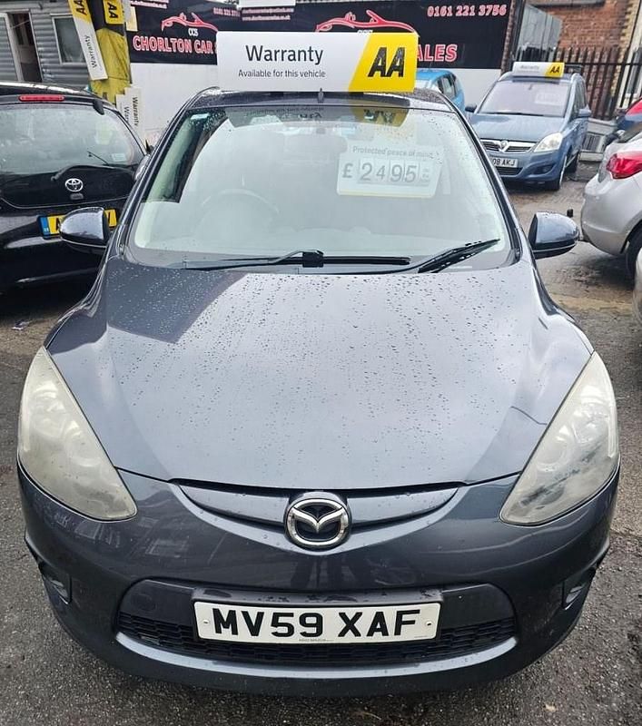 Begagnad Mazda 2 86 HK (63 kW) 2009 Grå Halvkombi
