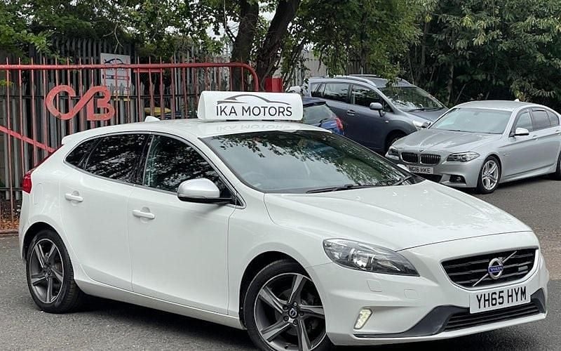 Used 2015 Volvo V40 R-Design Estate | £4,995 (Fair price) - Image 1/4