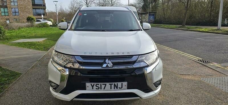 Used Mitsubishi Outlander P-HEV 2017 White Estate