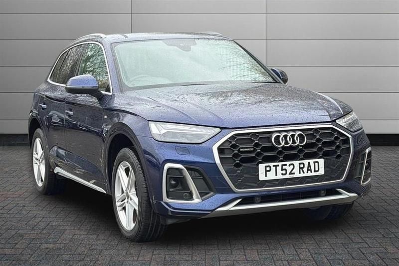 Navarra blue Used 2023 Audi Q5 S-Line SUV | £33,850 (Fair price) - Image 1/4