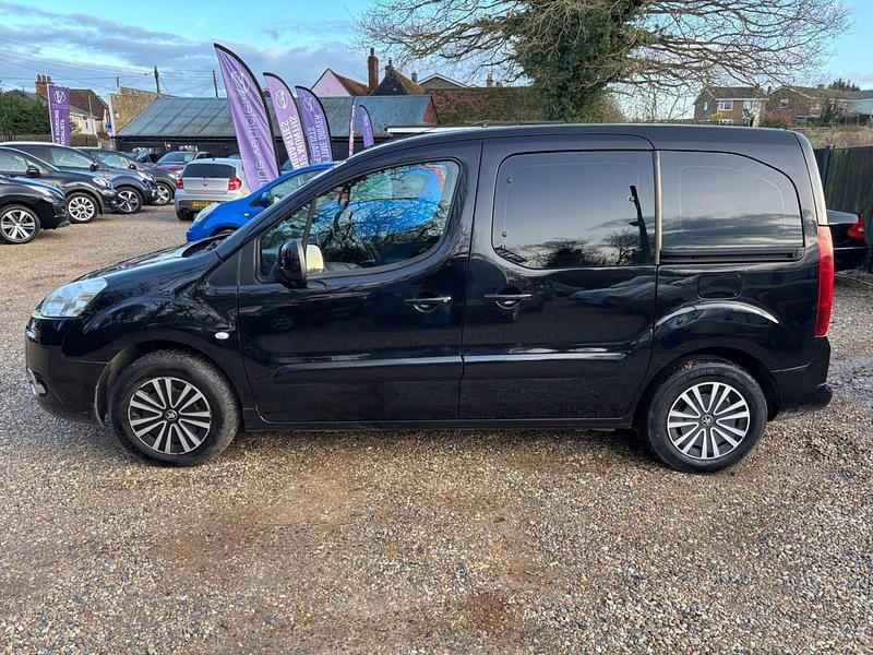 Used Peugeot TePee S 92 HP (67 kW) 2014 Black MPV