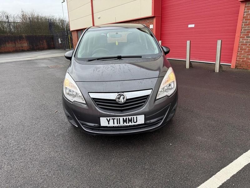 Used Vauxhall Meriva 100 HP (73 kW) 2011 Grey MPV