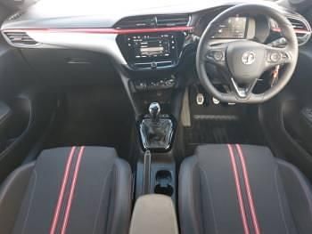 Second-hand Vauxhall Corsa 2023 Alb Hatchback