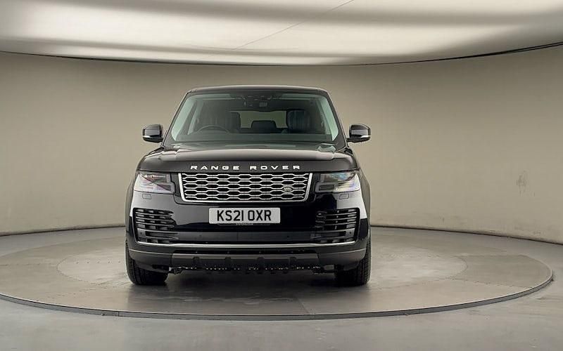 Used Land Rover Range Rover Vogue SE 300 HP (220 kW) 2021 Santorini black SUV