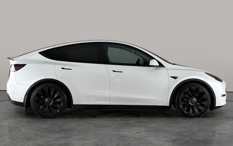 Used Tesla Model Y Performance 392 kW (534 HP) 2023 White SUV