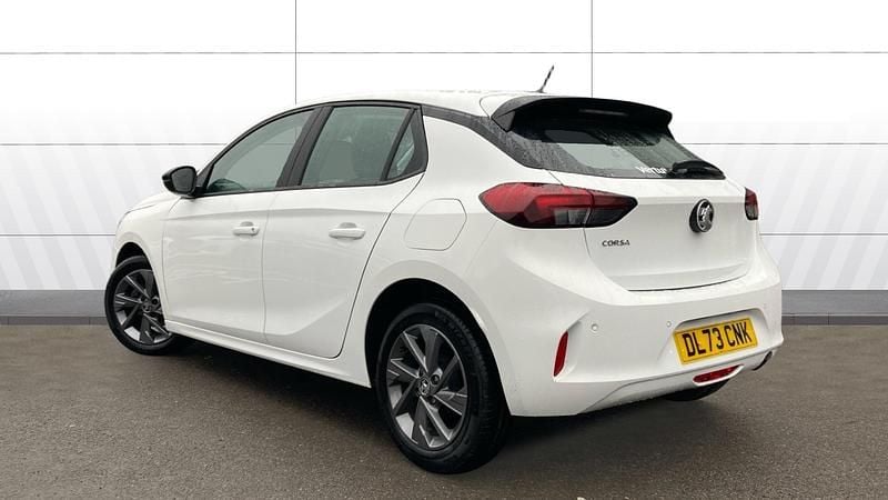 Used Vauxhall Corsa Design Edition 75 HP (55 kW) 2023 White Hatchback