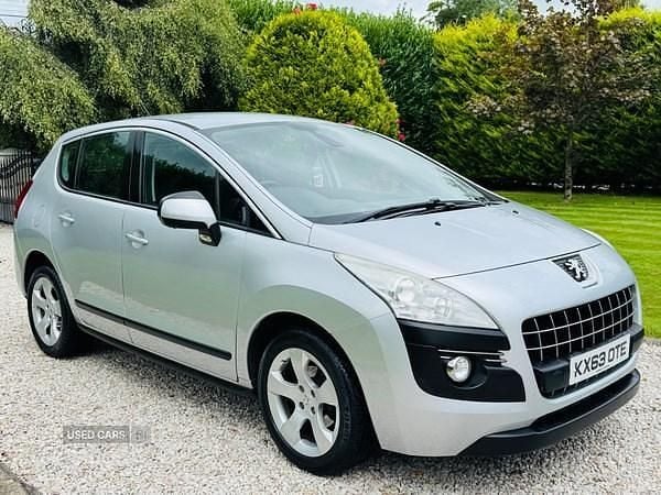 Silver Used 2013 Peugeot 3008 Active Hatchback | £2,995 (Good price) - Image 1/4