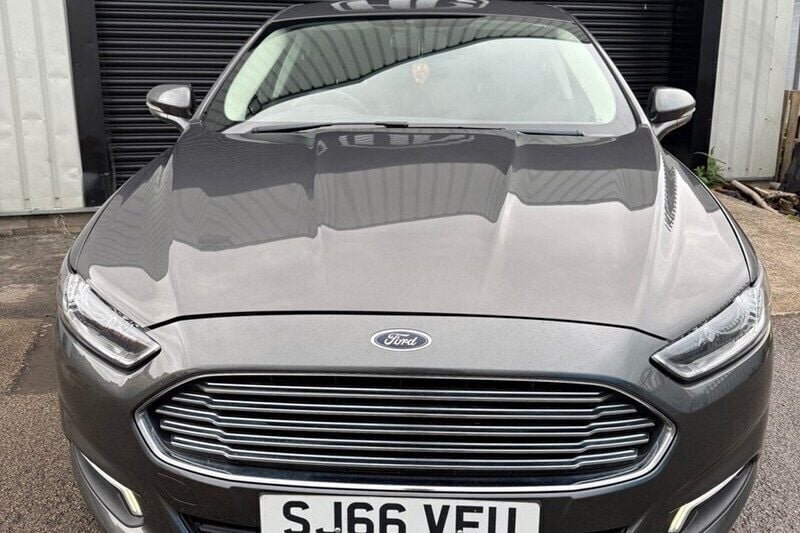 Grey Used 2016 Ford Mondeo Zetec Hatchback | £4,995 (Fair price) - Image 1/1