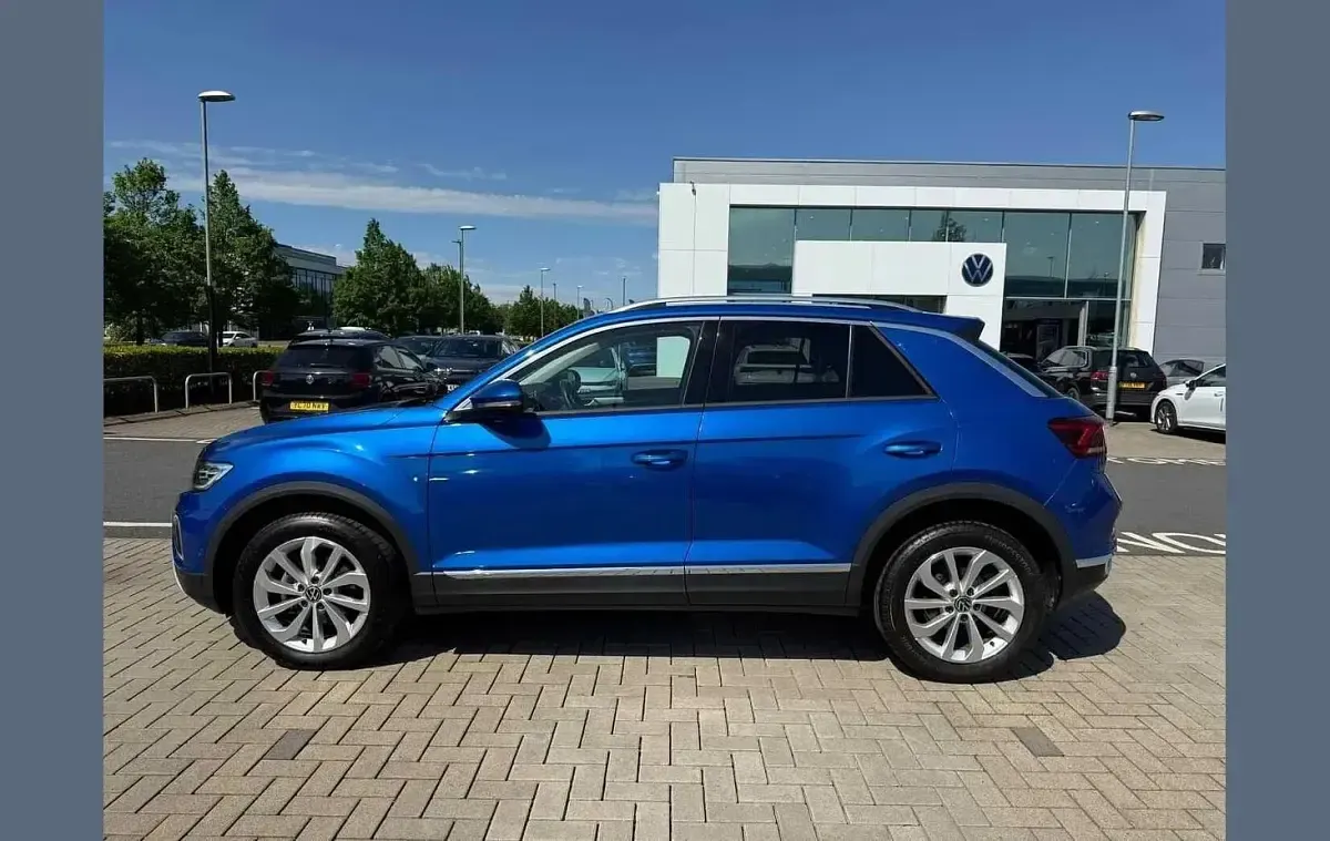 Used VW T-Roc Style 150 HP (110 kW) 2022 Blue SUV