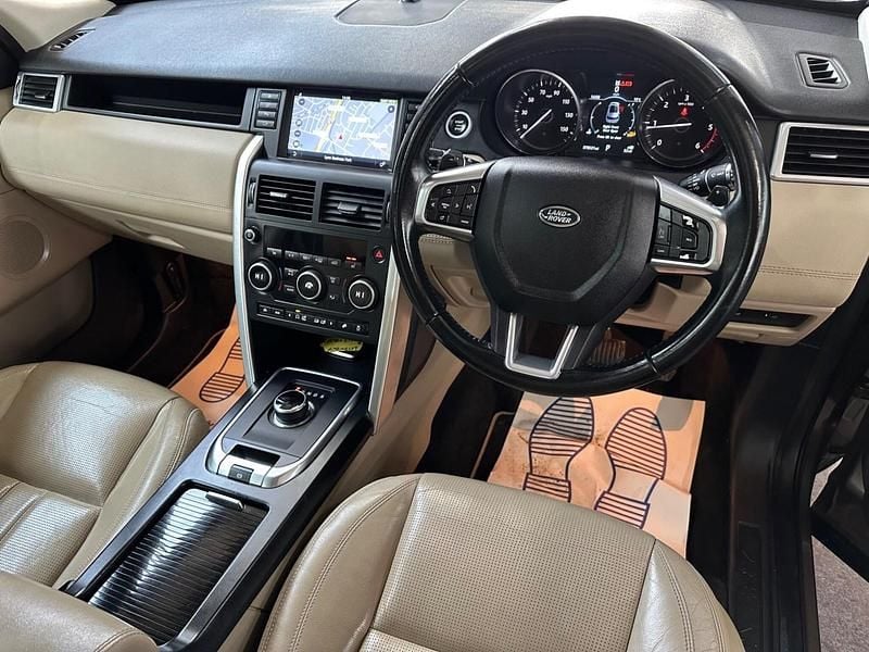Used Land Rover Discovery Sport HSE 180 HP (132 kW) 2017 Brown SUV