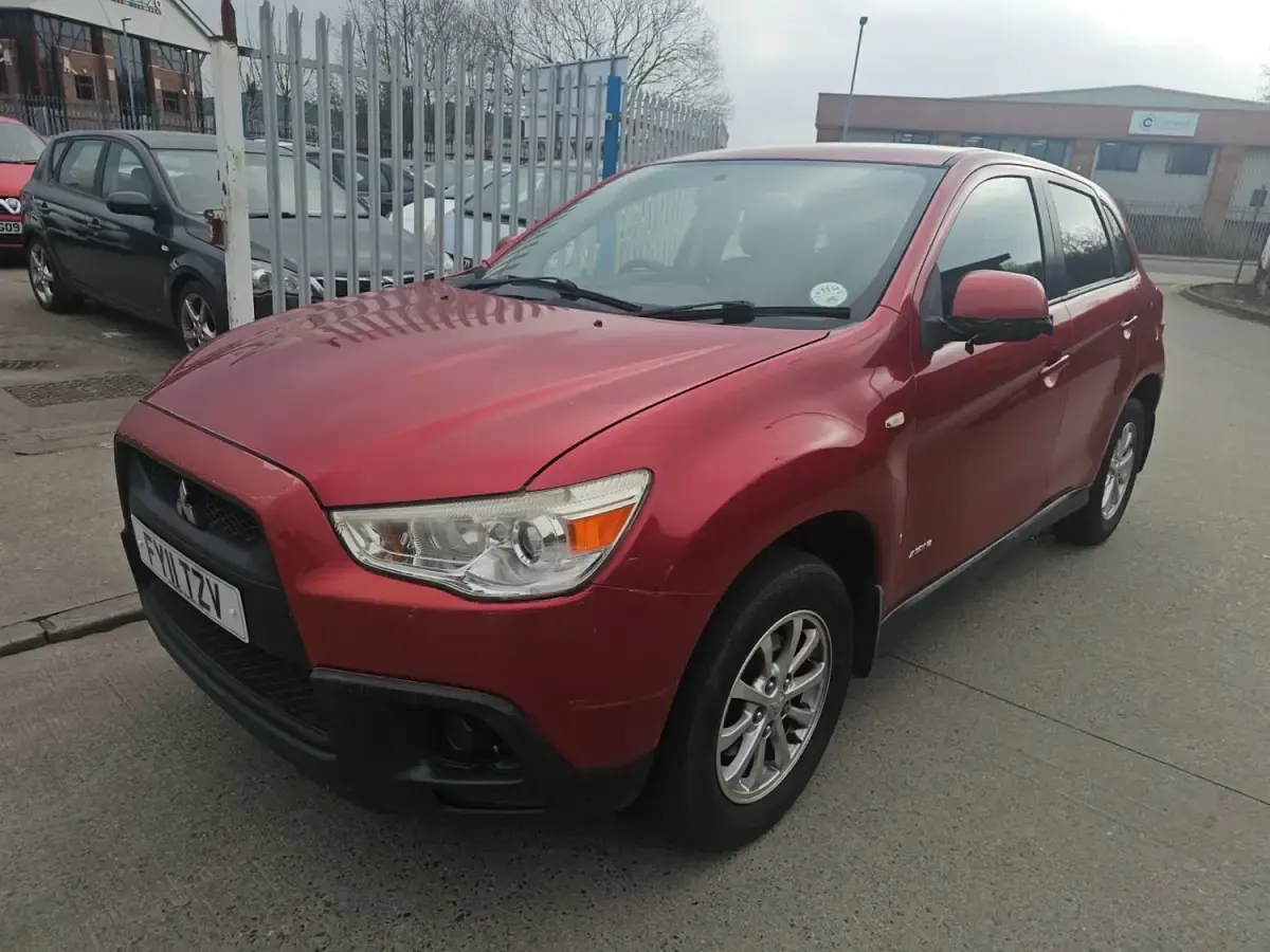 Used Mitsubishi ASX 117 HP (86 kW) 2011 Red SUV