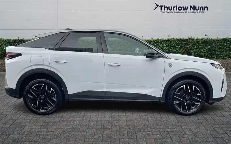 Used Peugeot 3008 GTi 136 HP (100 kW) 2025 White SUV