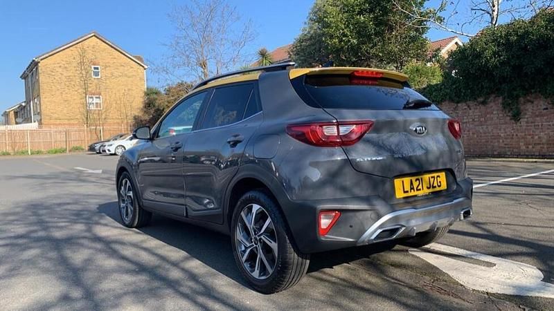 Used Kia Stonic GT-Line S 118 HP (86 kW) 2021 Grey SUV