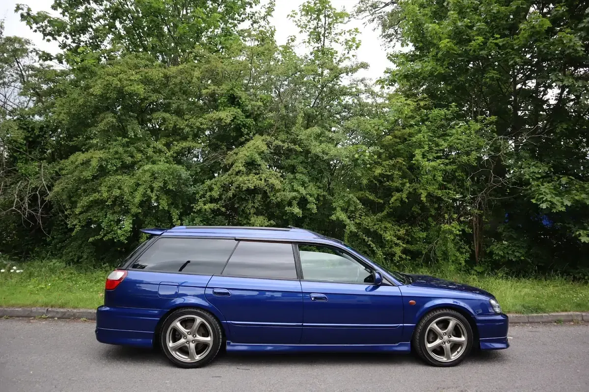 Used Subaru Legacy GT 125 HP (91 kW) 2001 Blue Estate