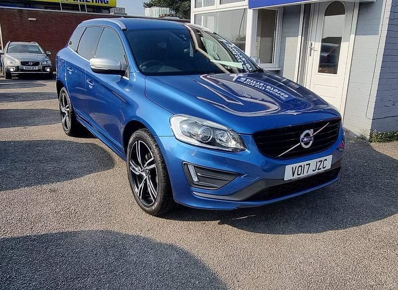 Used Volvo XC60 R-Design 220 HP (161 kW) 2017 Blue SUV