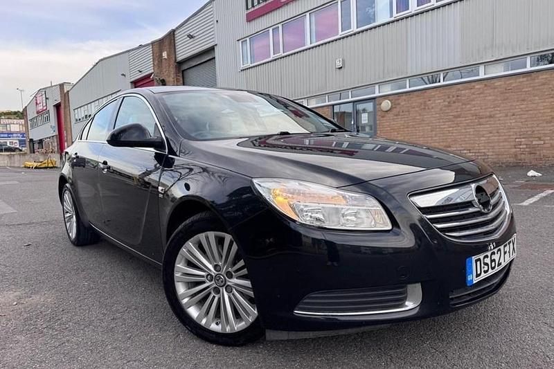 Black Used 2013 Vauxhall Insignia Hatchback | £2,990 (Good price) - Image 1/1