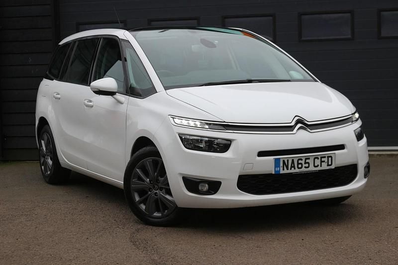 White Used 2015 Citroën Grand C4 Picasso SELECTION MPV | £6,495 (Fair price) - Image 1/4