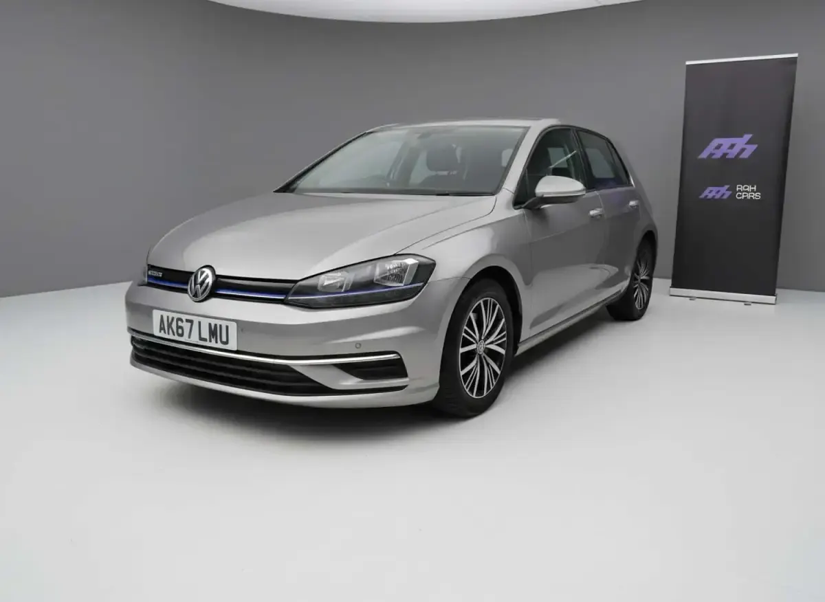 Used VW Golf VII SE 2017 Silver Hatchback