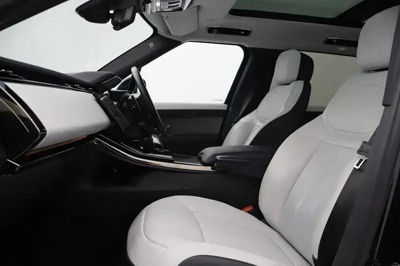 Used Land Rover Range Rover Sport SE Dynamic 296 HP (217 kW) 2023 Black SUV