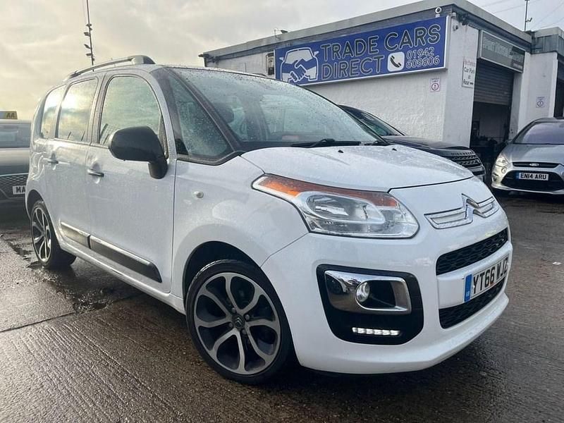 Used Citroën C3 Picasso Platinum 100 HP (73 kW) 2016 White MPV