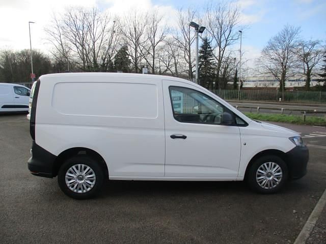 Used VW Caddy 102 HP (75 kW) 2022 White MPV