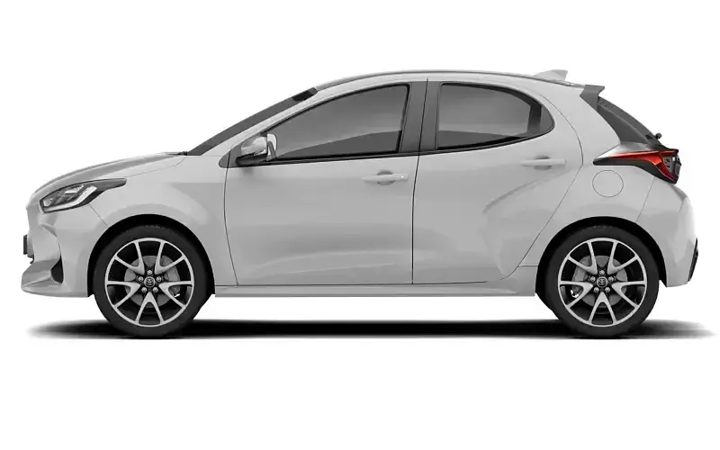 Usado Toyota Yaris Hybrid Sport 116 HP (85 kW) 2023 Citadino