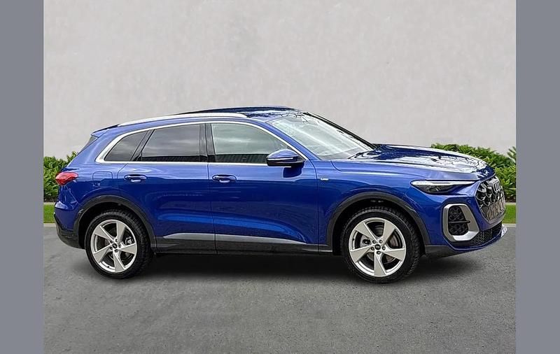 New Audi Q5 S-Line 200 HP (147 kW) 2025 Other SUV