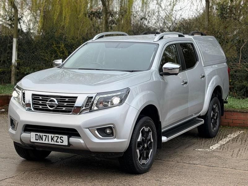 Used Nissan Navara Tekna 190 HP (139 kW) 2021 Silver Pickup