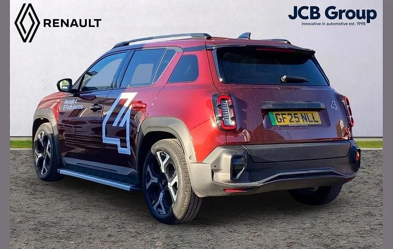 Usado Renault R4 Komfort 108 kW (147 CV) 2025 Rojo SUV