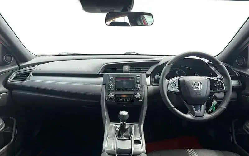 Used Honda Civic SE 126 HP (92 kW) 2022 Hatchback