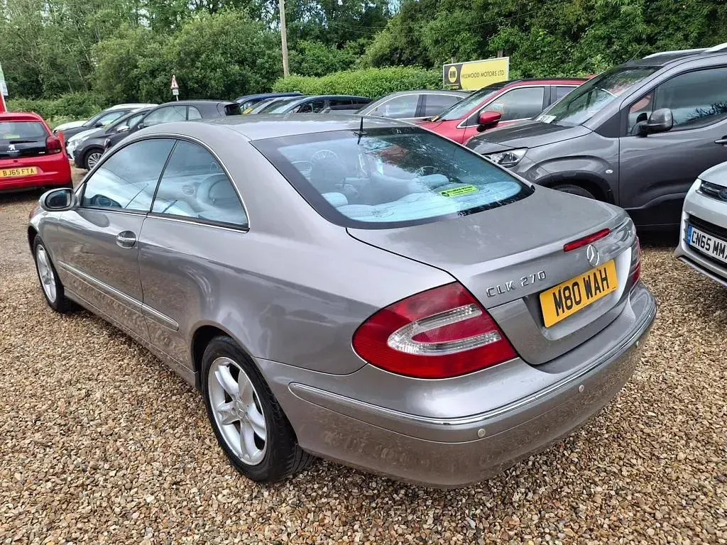 Used Mercedes CLK270 Avantgarde 170 HP (125 kW) 2004 Silver Coupe