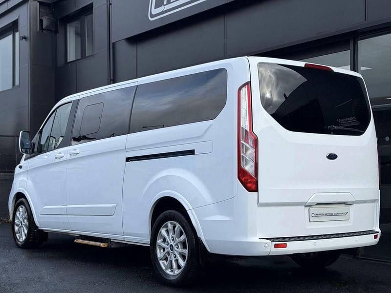 Used Ford Tourneo Custom Titanium 2019 White Van