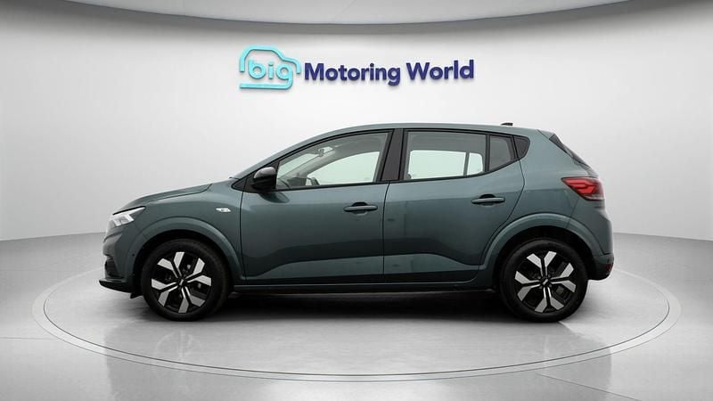 Used Dacia Sandero Journey 91 HP (66 kW) 2024 Green Hatchback