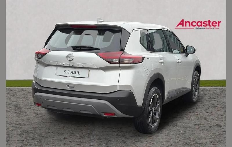 New Nissan X-Trail Acenta Premium 204 HP (150 kW) 2025 Silver SUV