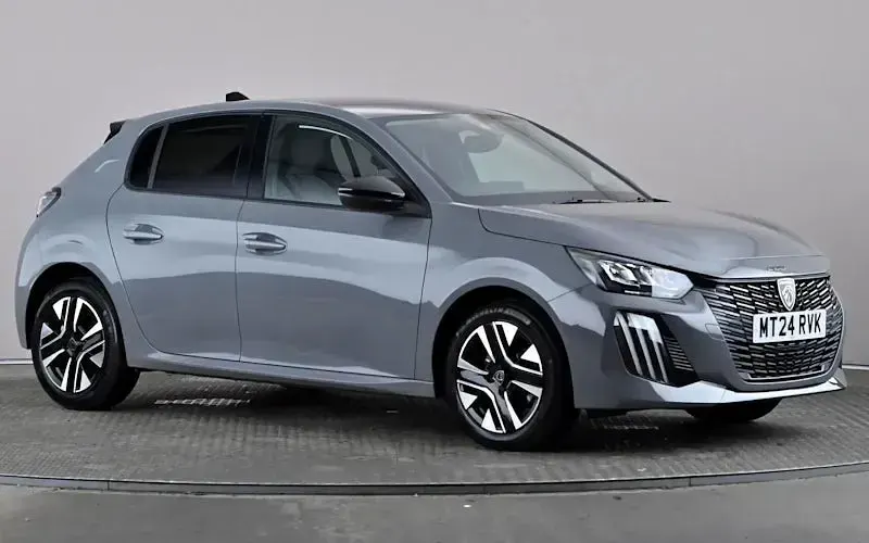 Used Peugeot 208 Allure 101 HP (74 kW) 2024 Hatchback