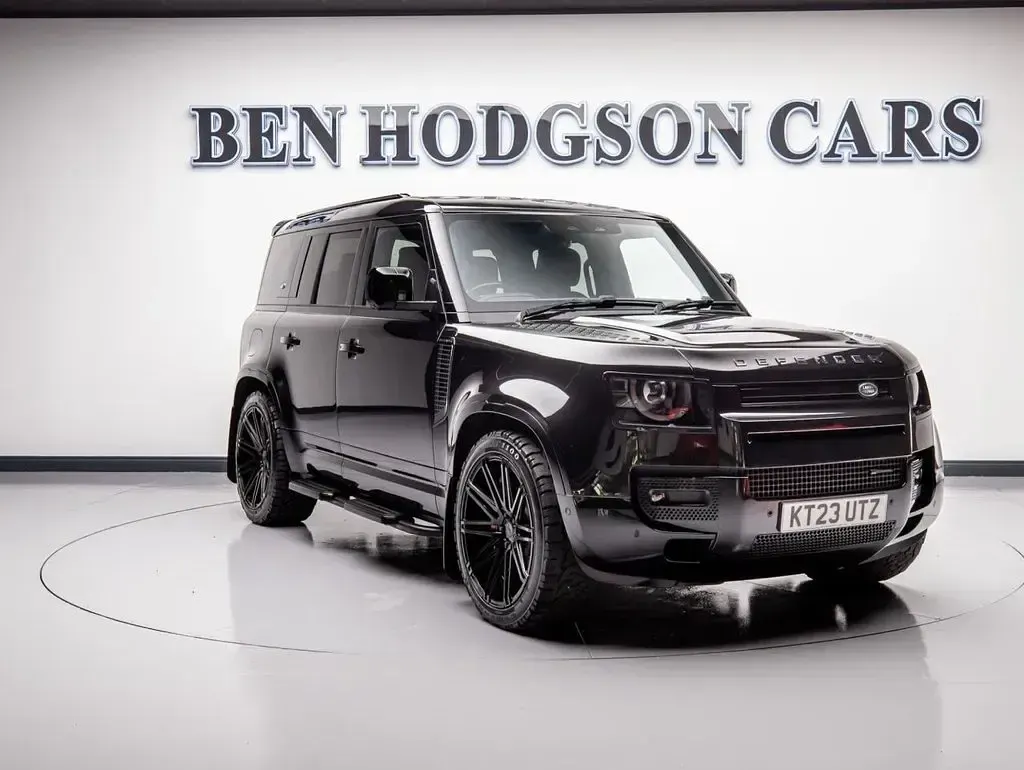 Used Land Rover Defender HSE Dynamic 300 HP (220 kW) 2023 Black SUV